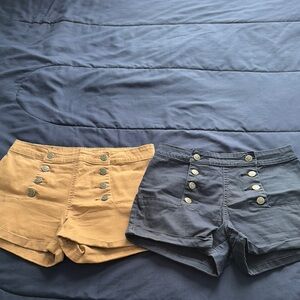 Stylish Women's Buttoned Shorts - Black and Tan